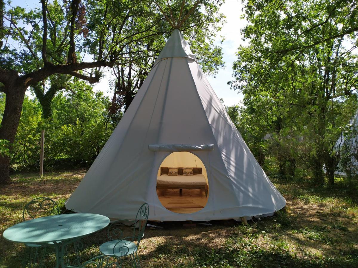 Camping Domaine De Senaud Albon Zewnętrze zdjęcie
